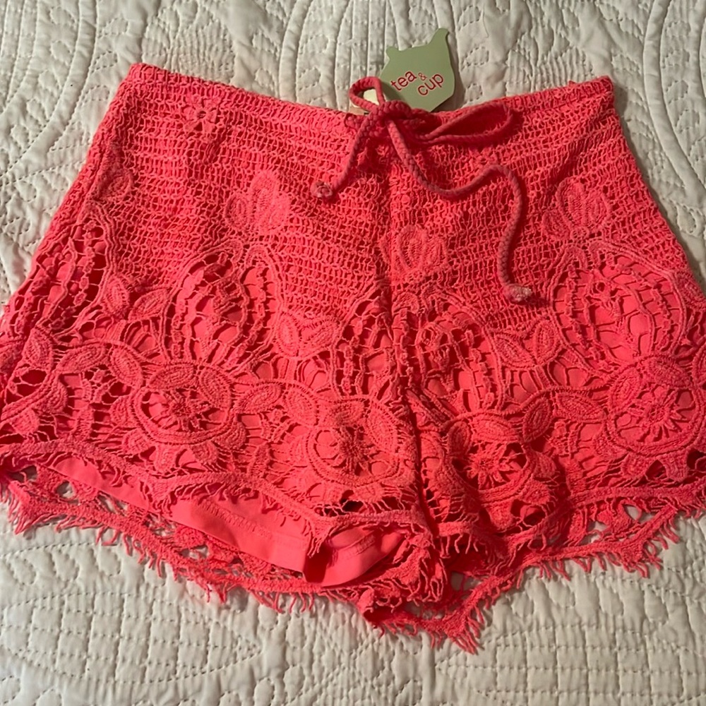 NWT Tea & Cup crochet shorts